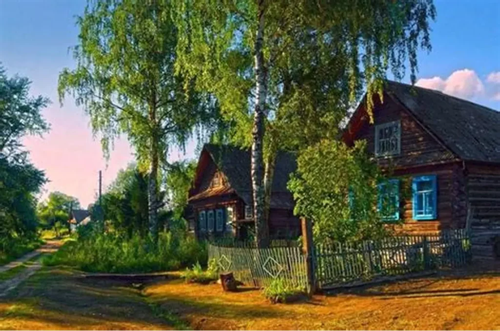 Крылечко в деревне хранит тепло и память о времени.